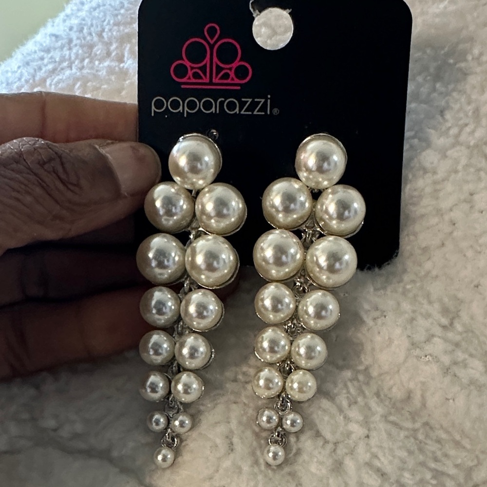 Paparazzi Pearl and Silver Drop Earrings
